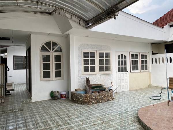 ขายถูก บ้านแฝดชั้นเดียว 32 ตร.วา ประชานิเวศน์ งามวงศ์วาน พร้อมเข้าอยู่ โทร 094-4535666